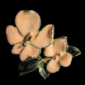 Peach Flower Enamel Brooch Pin Gold Tone Retro Floral Accessory Vintage J